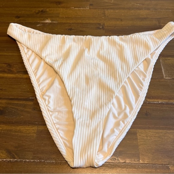 Good American Ribbed Cream White Bikini Bottom High Waisted 6 Swimsuit - Picture 1 of 4